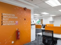/images/web_pics/office-branding-advertising-company.jpg